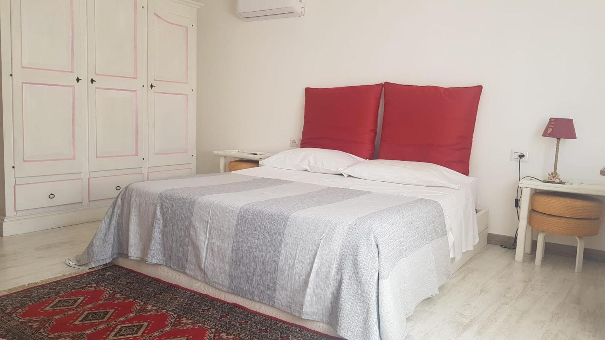 אולביה Pm 1 Via Armando Diaz Guest House מראה חיצוני תמונה